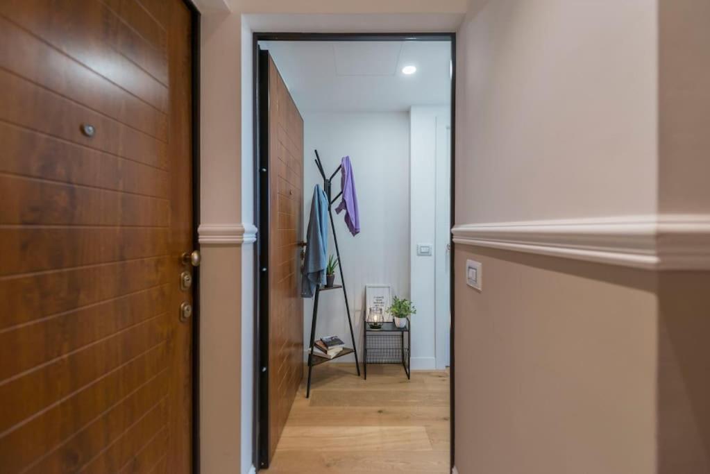 Apartamento Cozy Private Flat - Mm Marche 7 Min